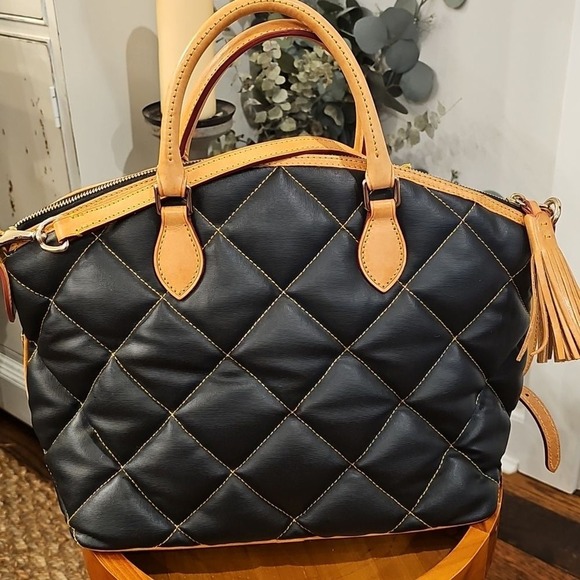 DOONEY‎ & BOURKE Vintage Quilted Hobo Handbag w/ Vachetta Trim Classic Old Money - Picture 2 of 15